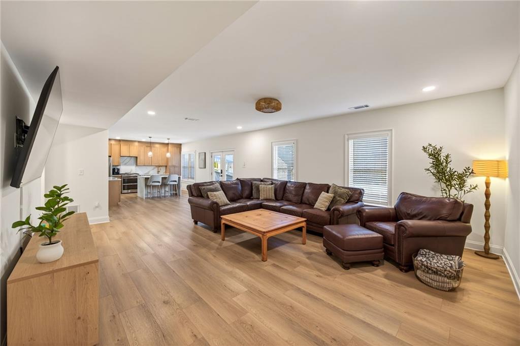 6672 Trail Side Drive