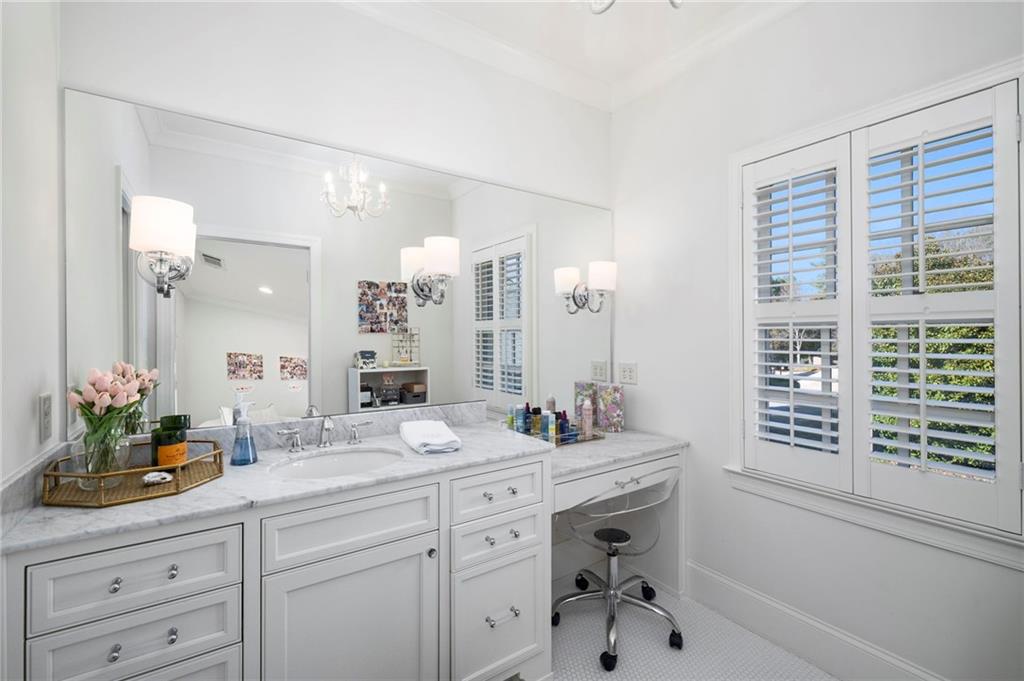 6440 Westchester Place