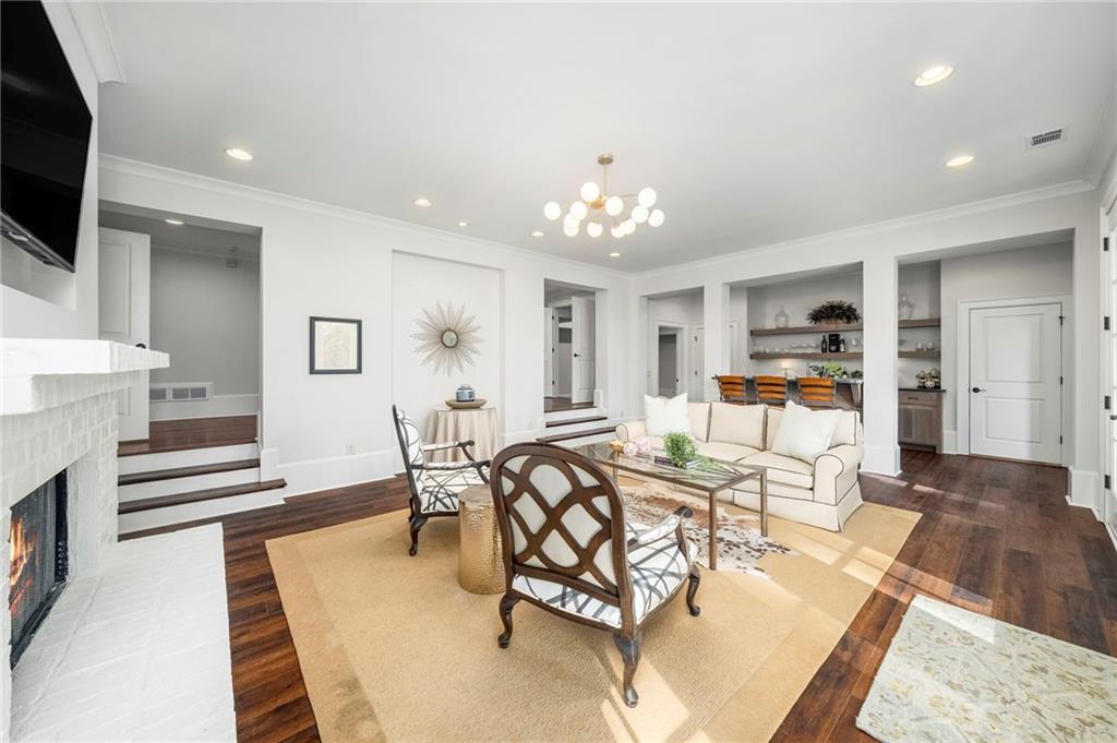 6440 Westchester Place