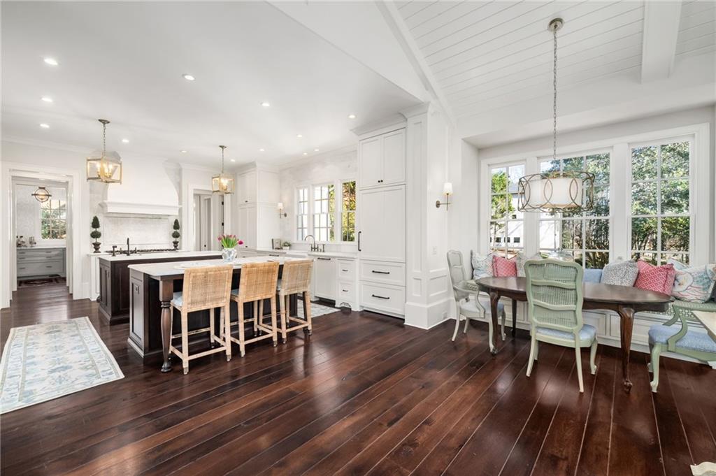 6440 Westchester Place