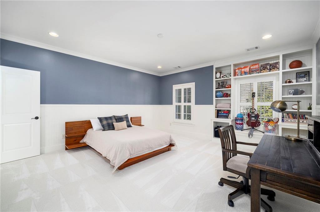 6440 Westchester Place