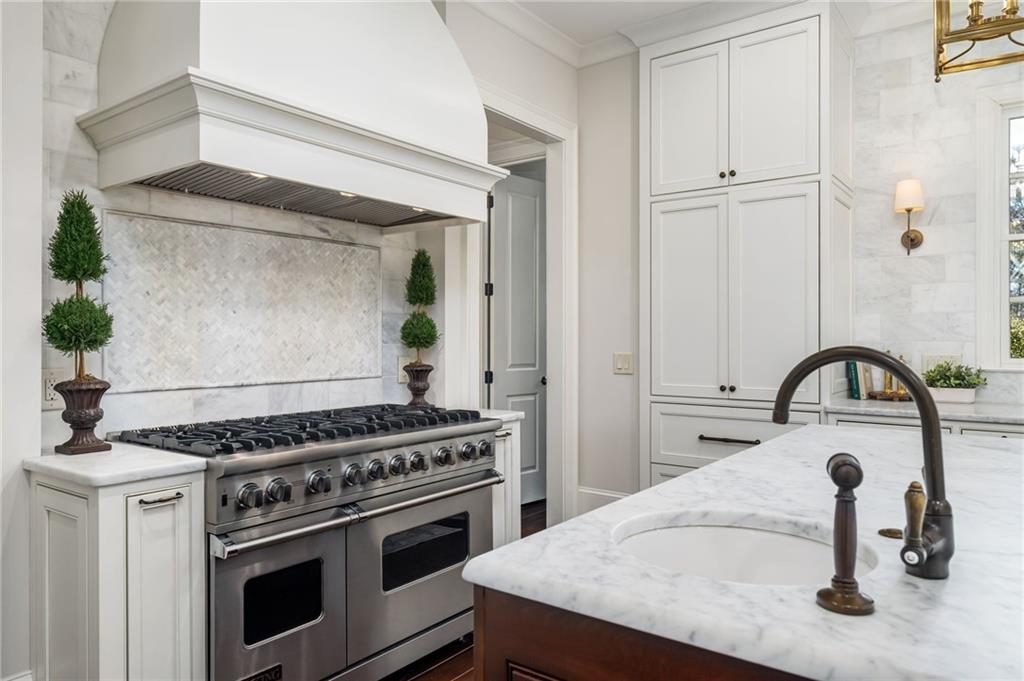 6440 Westchester Place