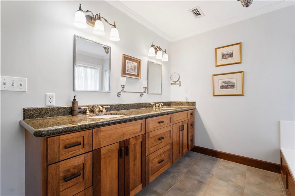 2380 Kimbrough Court