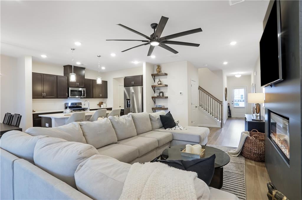 1170 Chastain Drive