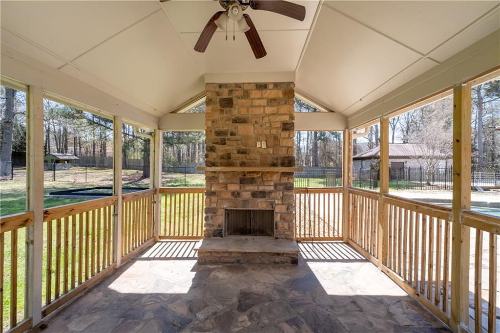 2552 Rosebud Road