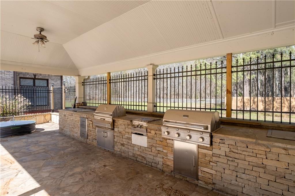 2552 Rosebud Road