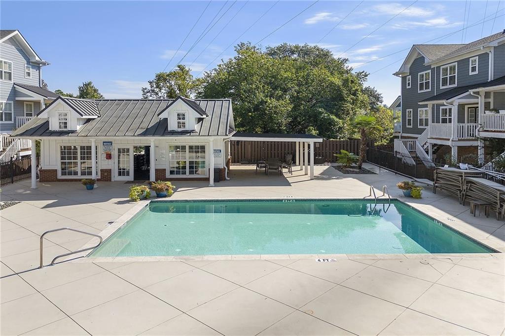 267 Carlyle Park Drive NE