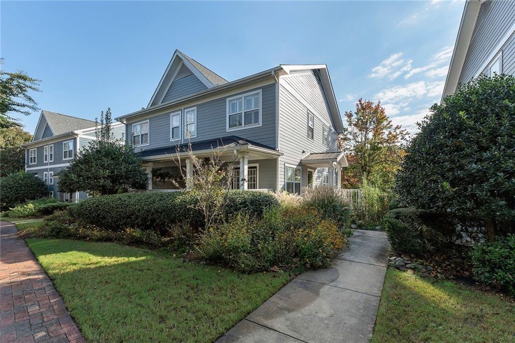 267 Carlyle Park Drive NE