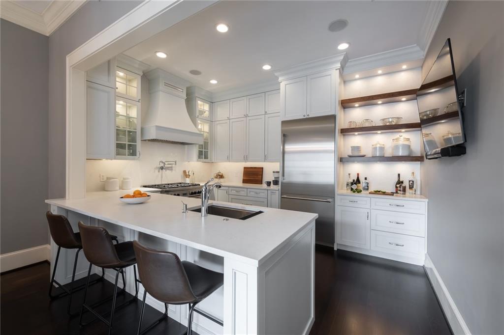 77 Peachtree Place NE Unit 506