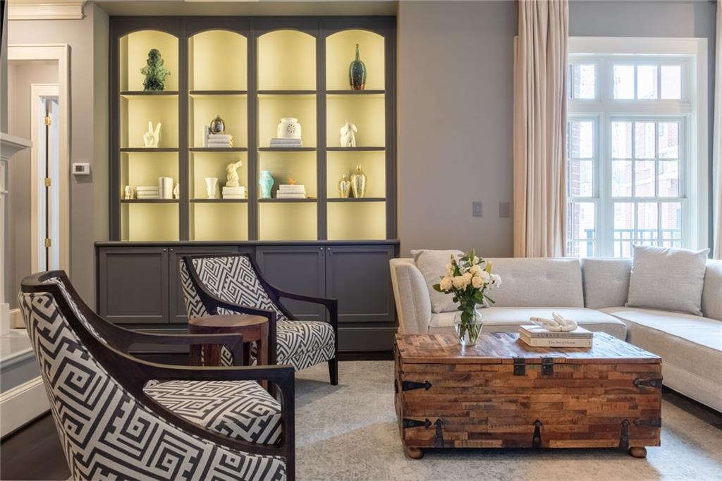 77 Peachtree Place NE Unit 506