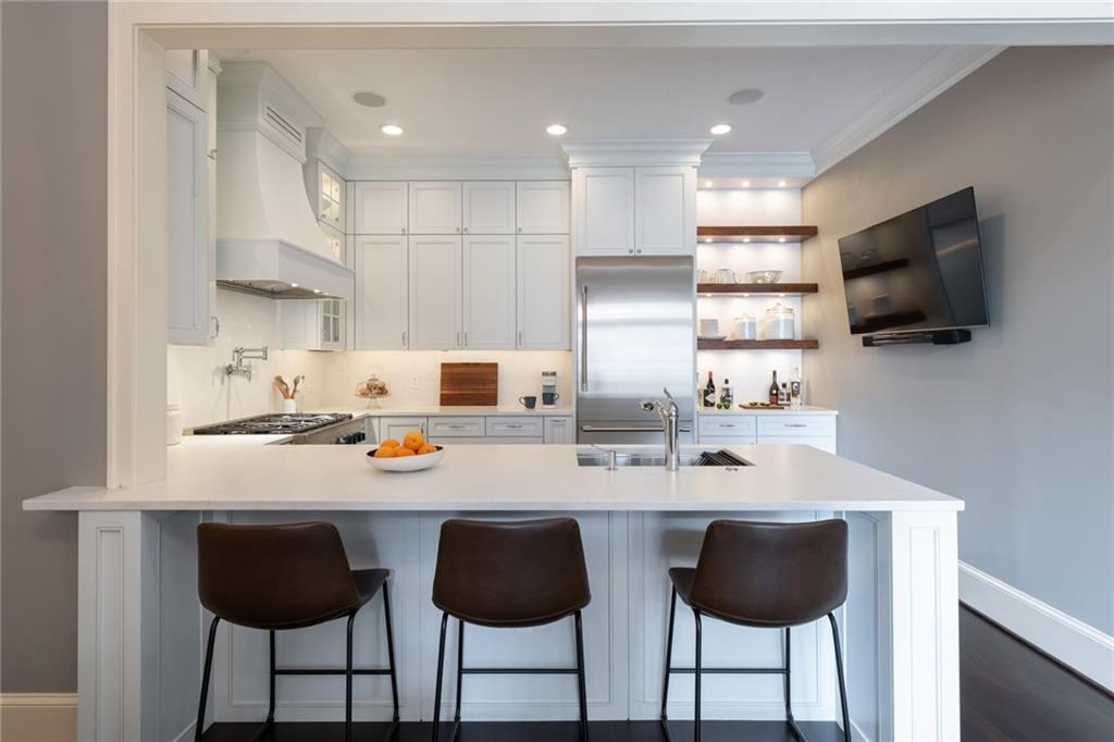 77 Peachtree Place NE Unit 506