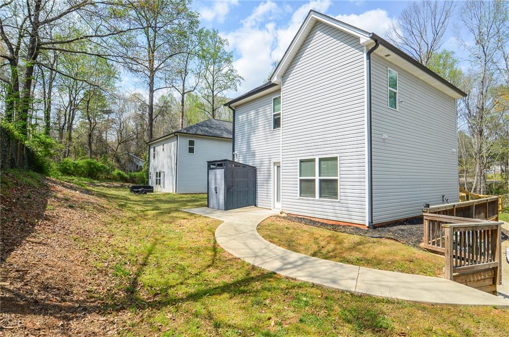 2710 Maple Lane