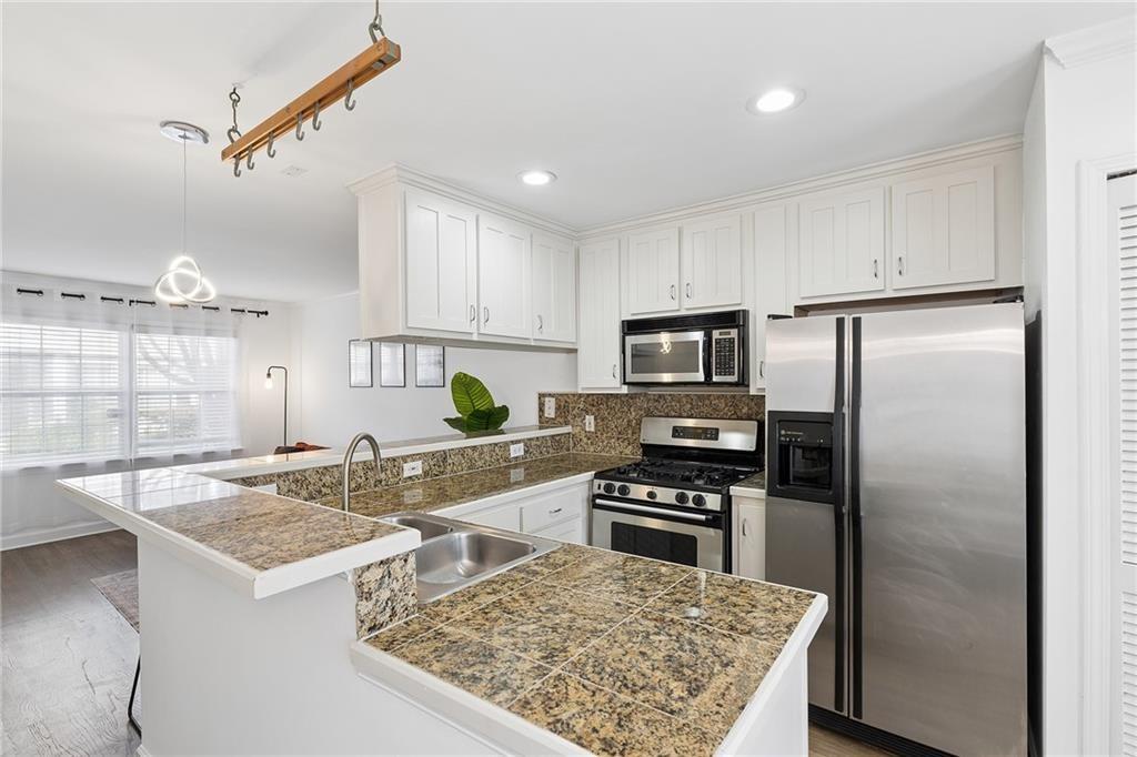 2232 Dunseath Avenue NW Unit 206