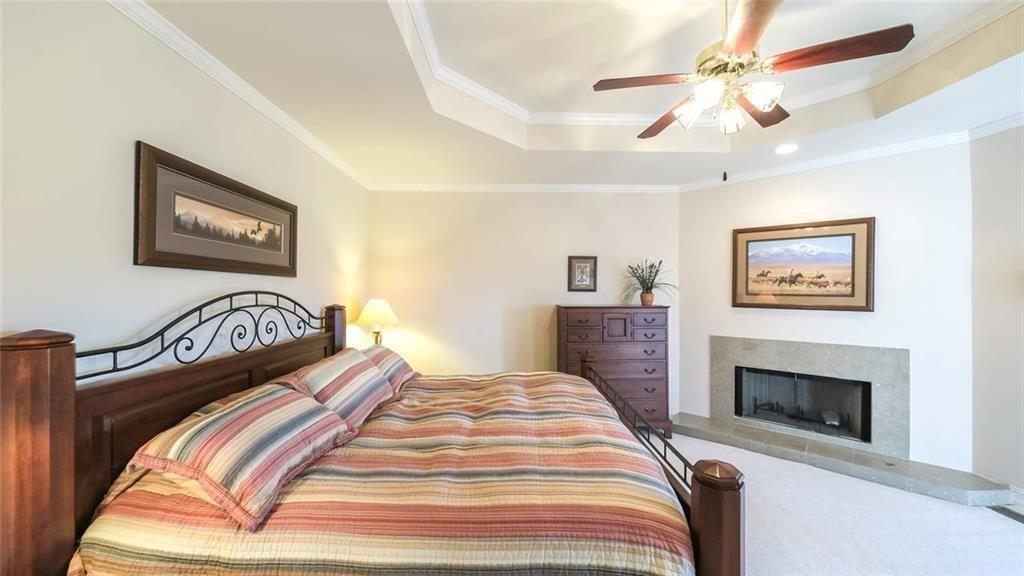 906 Ridgeview Drive