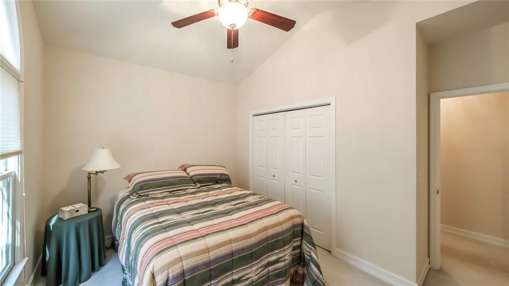 906 Ridgeview Drive