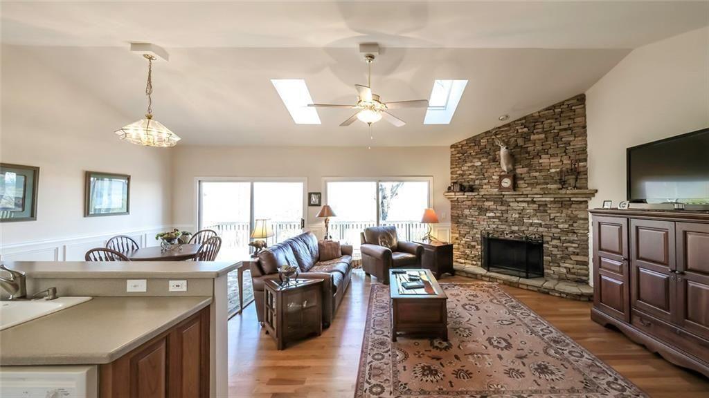 906 Ridgeview Drive