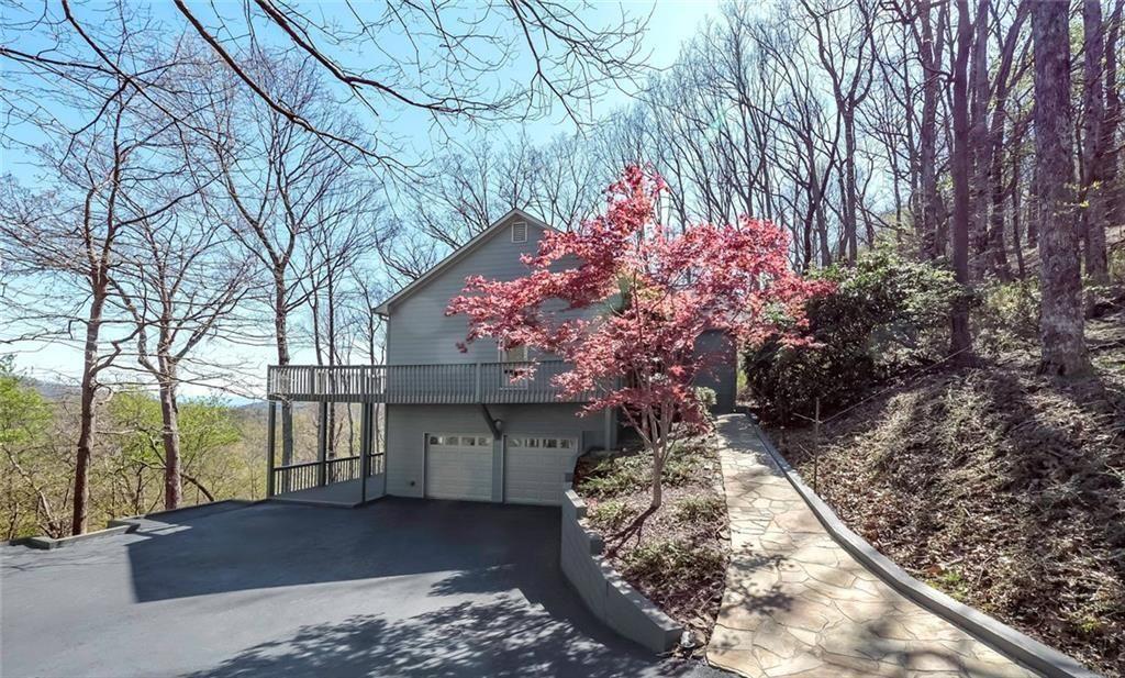 906 Ridgeview Drive