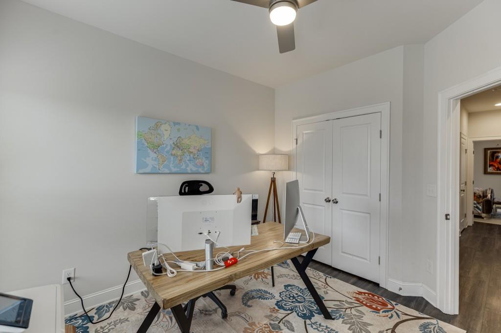 1422 Wisteria Wall Drive