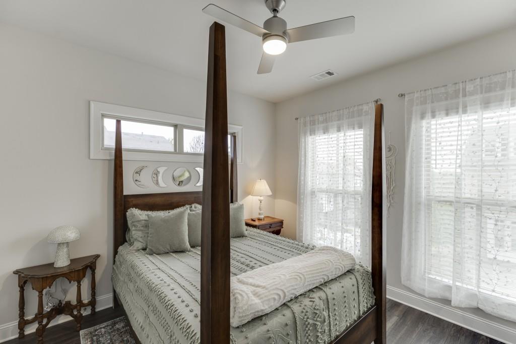 1422 Wisteria Wall Drive