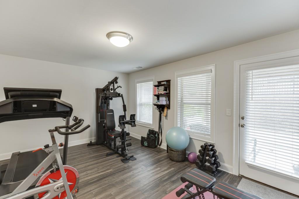 1422 Wisteria Wall Drive