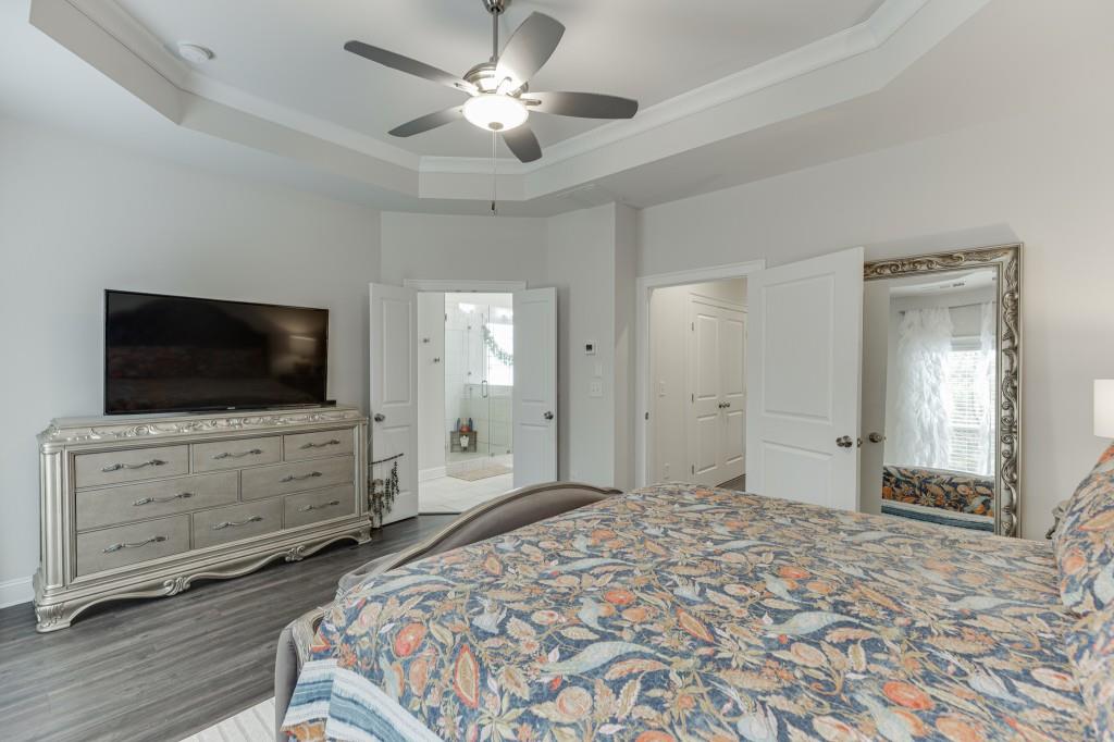 1422 Wisteria Wall Drive