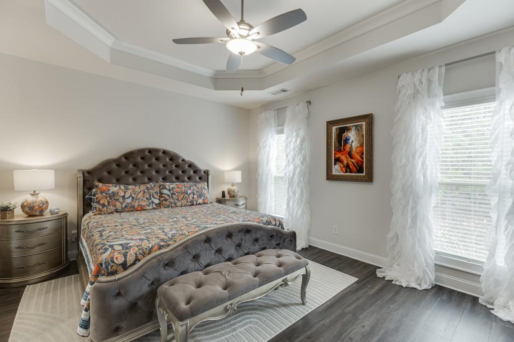 1422 Wisteria Wall Drive