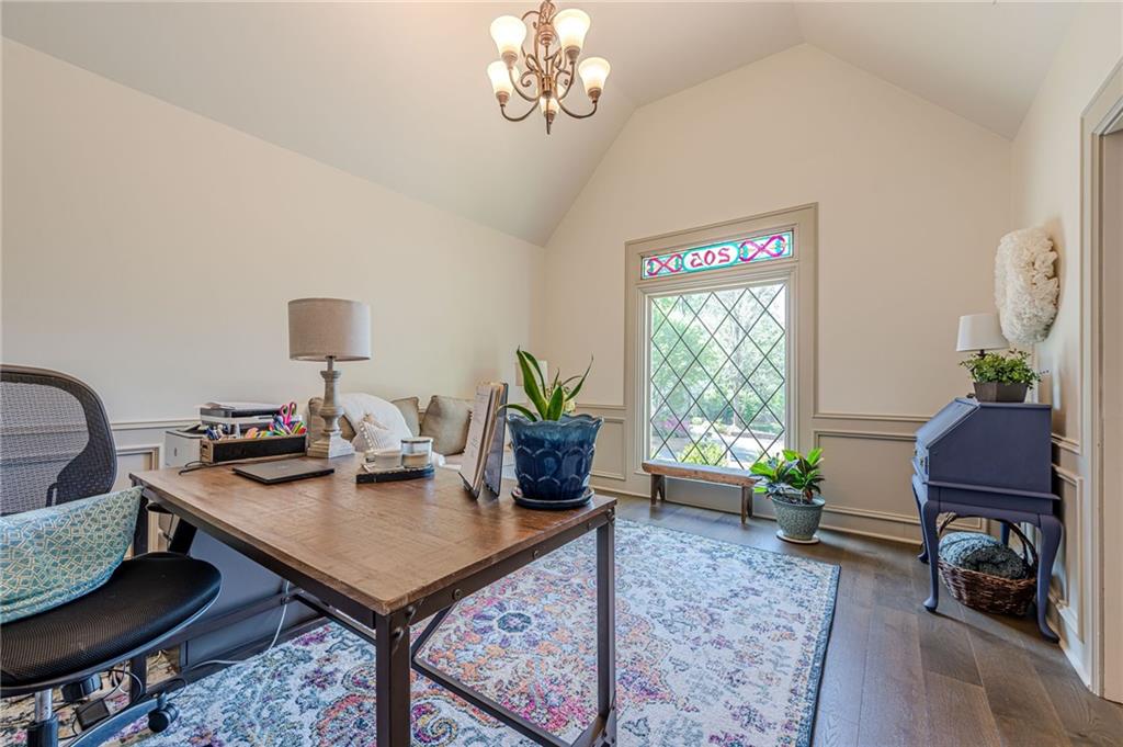 205 Chiswick Close