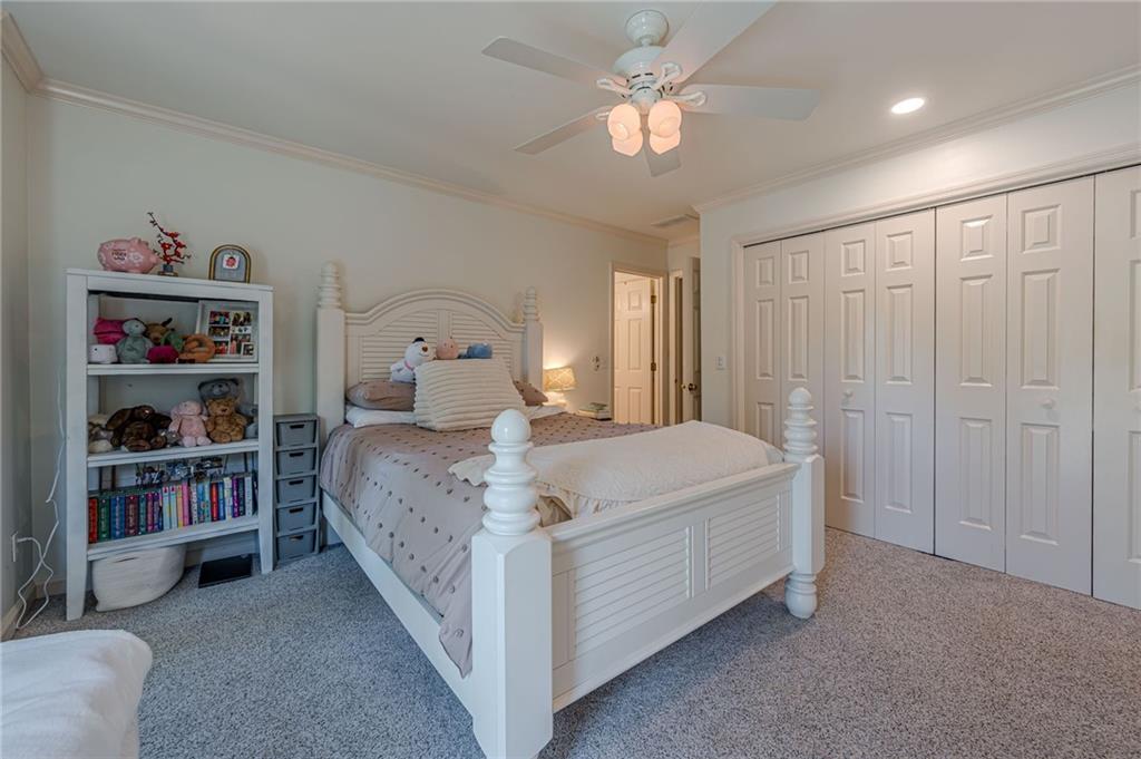 205 Chiswick Close