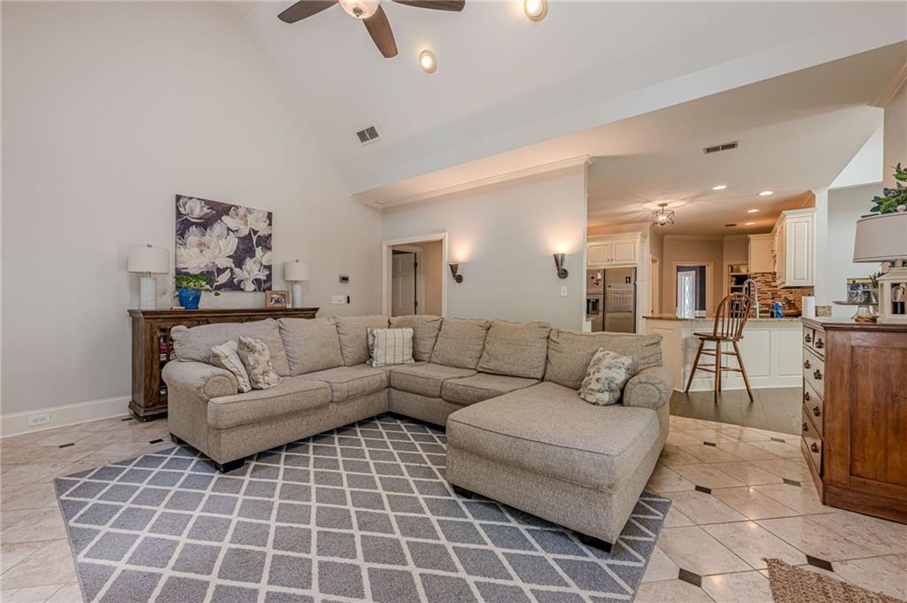 205 Chiswick Close