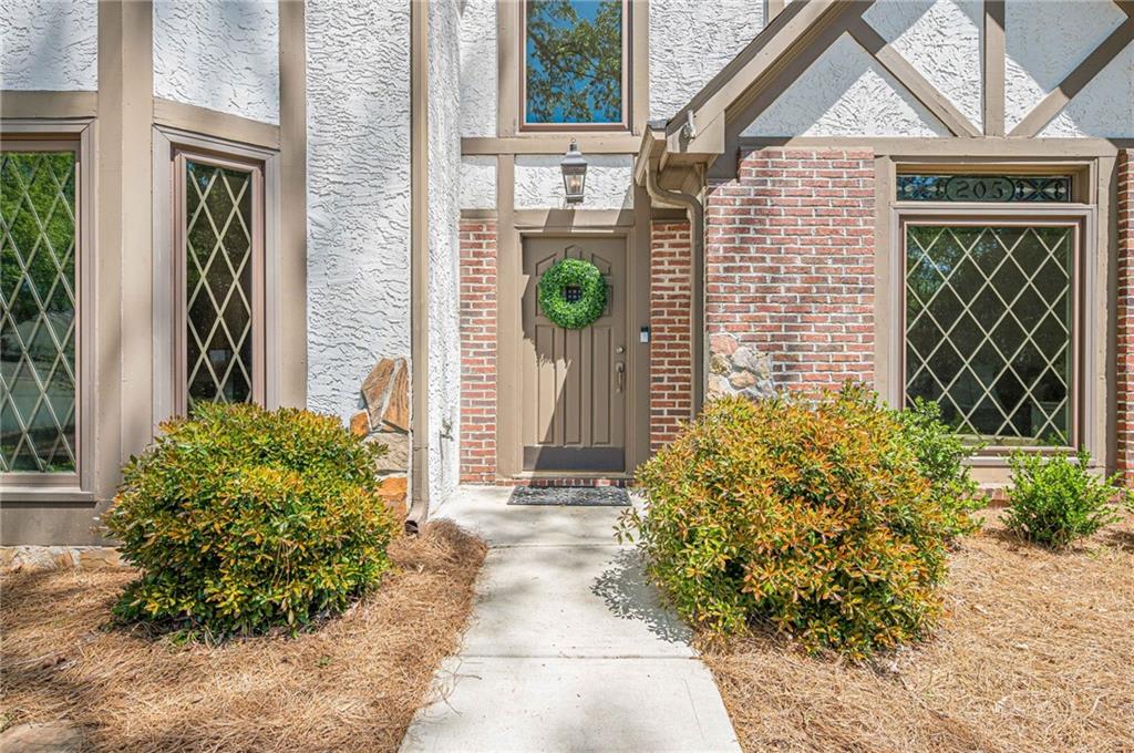 205 Chiswick Close
