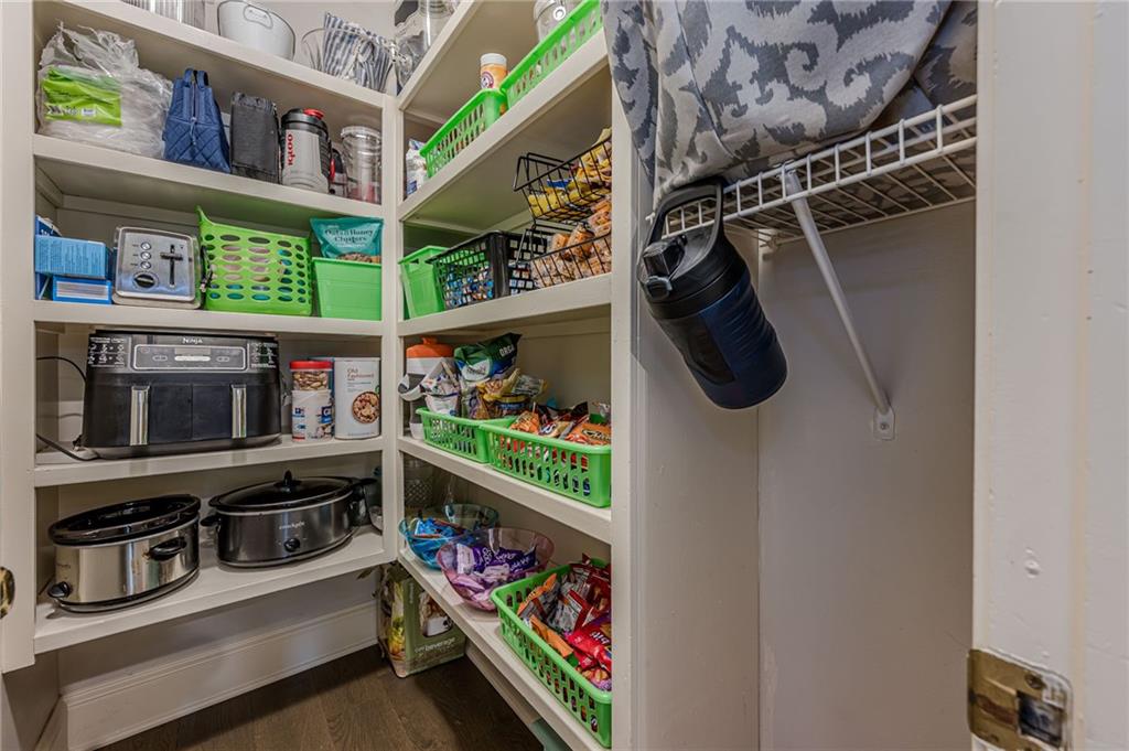 205 Chiswick Close