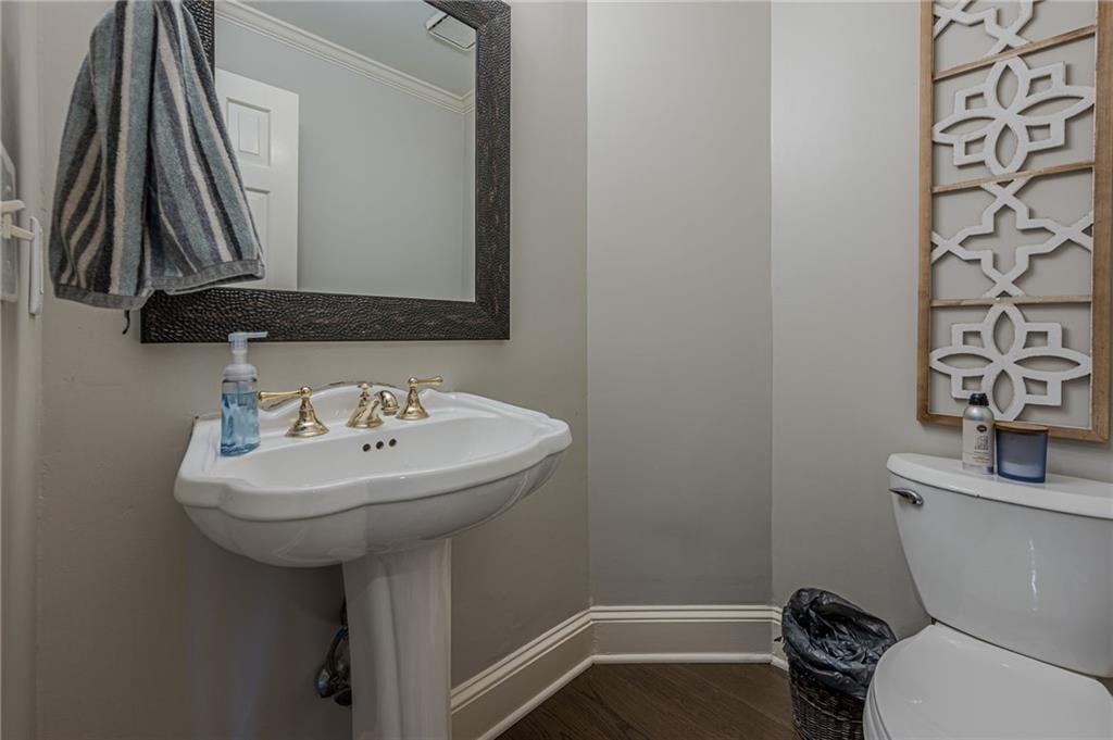 205 Chiswick Close