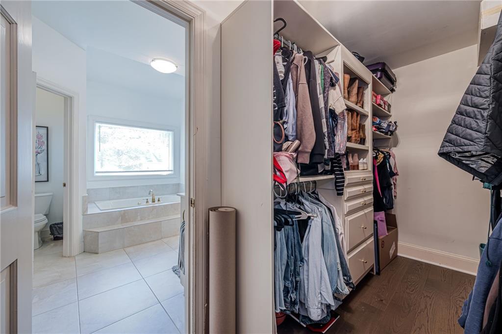 205 Chiswick Close