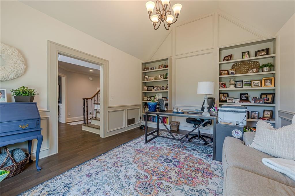 205 Chiswick Close