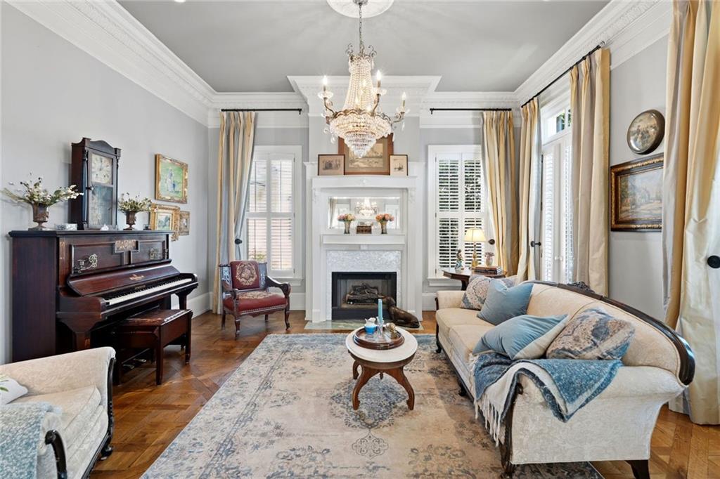 3736 Turnberry Court