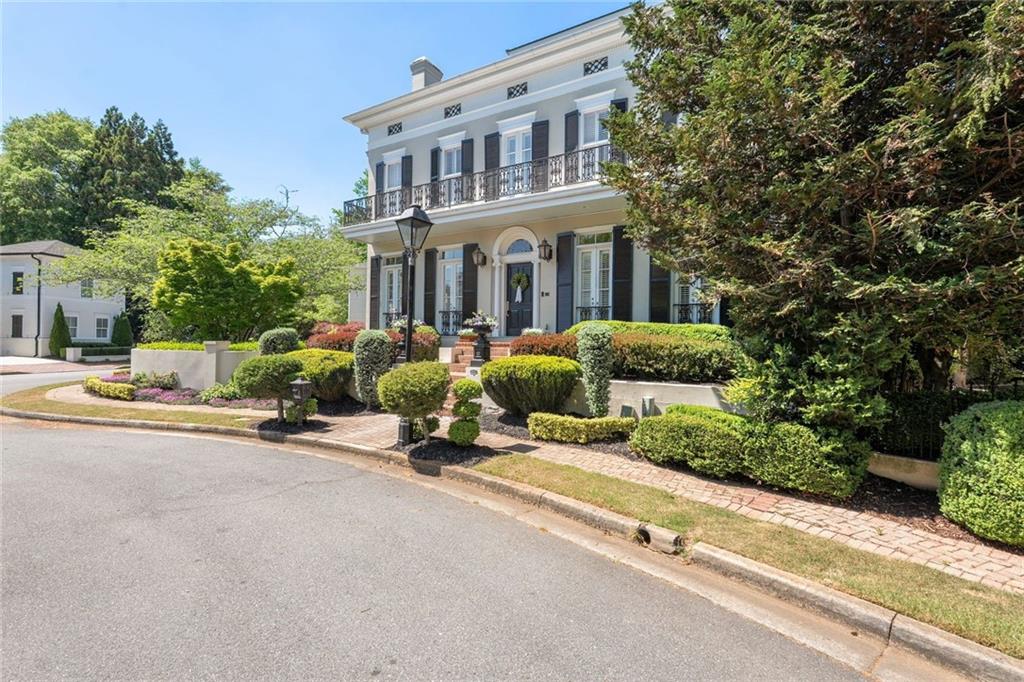 3736 Turnberry Court