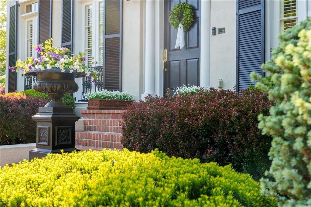 3736 Turnberry Court