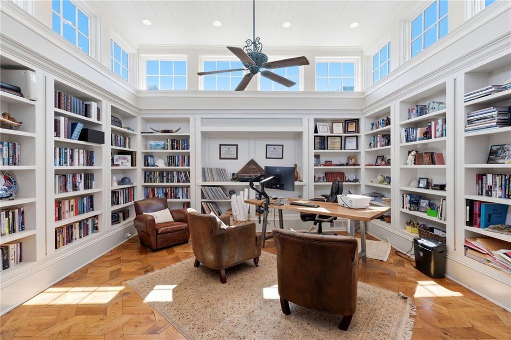 3736 Turnberry Court