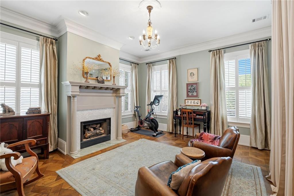 3736 Turnberry Court