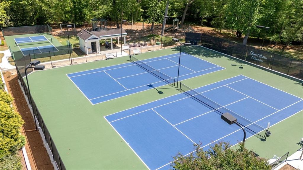 3736 Turnberry Court