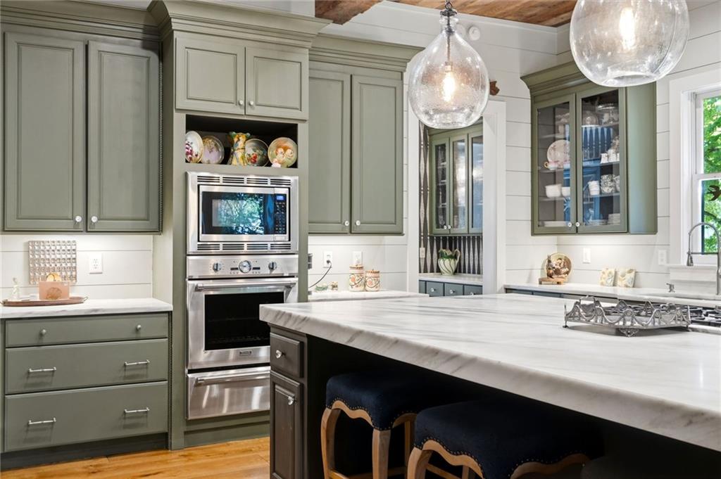 3736 Turnberry Court