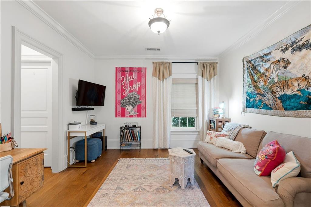 3736 Turnberry Court