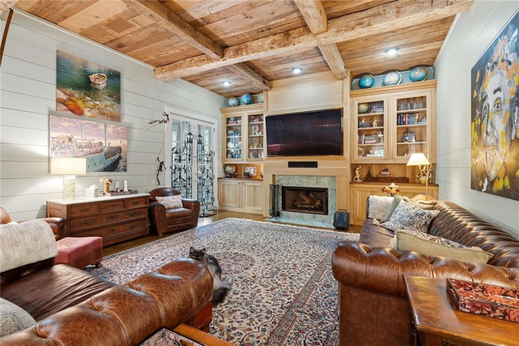 3736 Turnberry Court