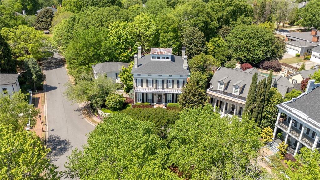 3736 Turnberry Court
