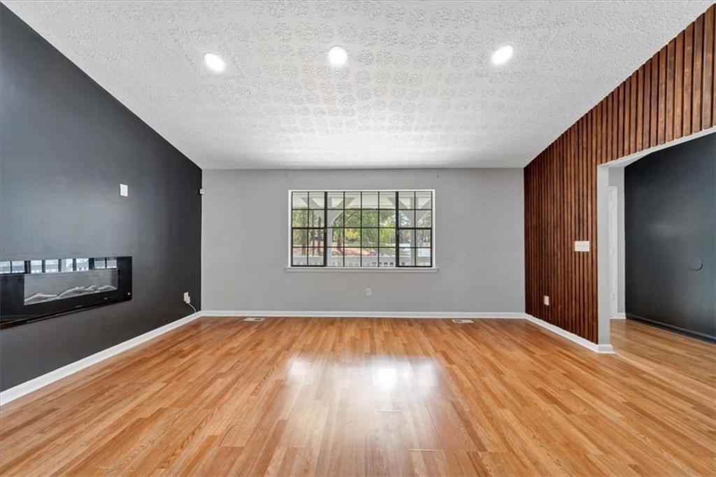 1505 Diplomat Drive