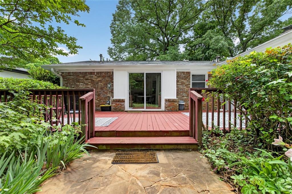 5623 Crestwood Drive