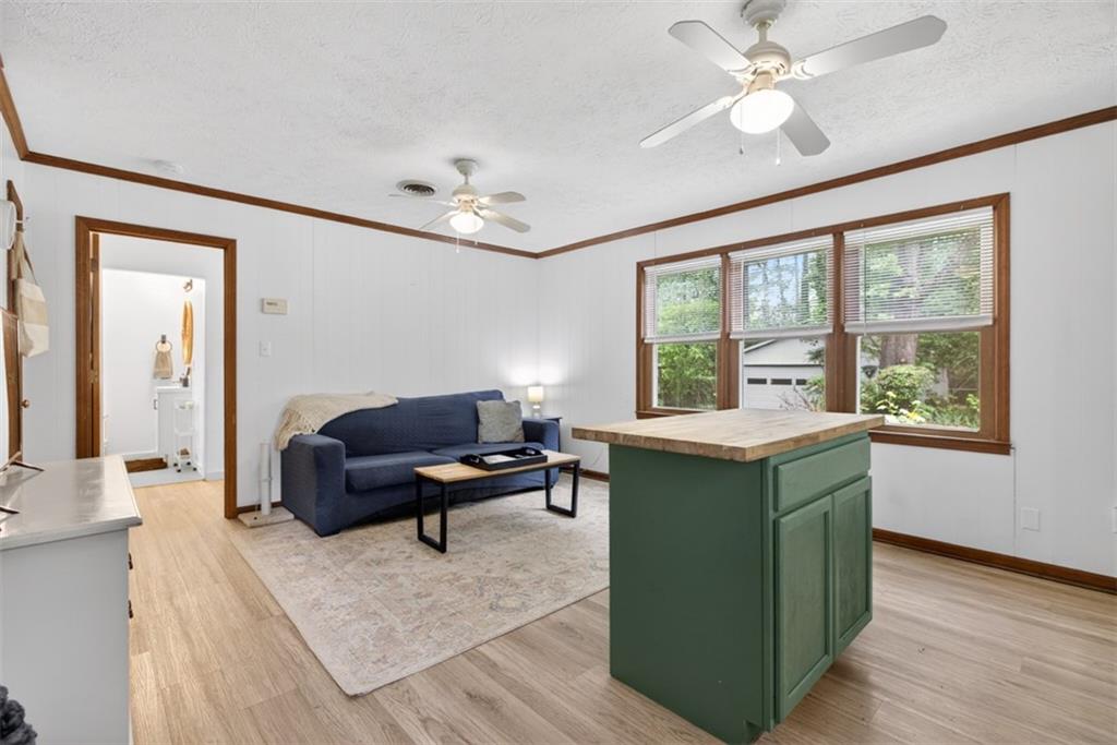 5623 Crestwood Drive