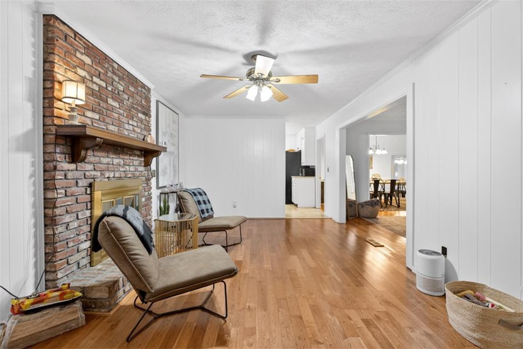 5623 Crestwood Drive