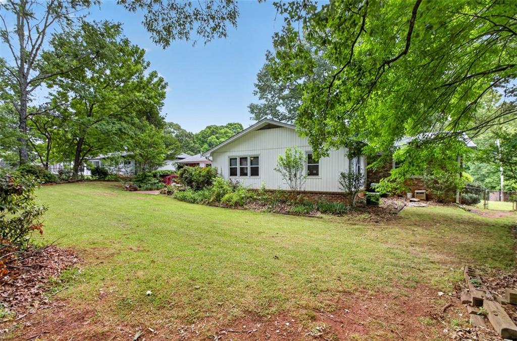 5623 Crestwood Drive