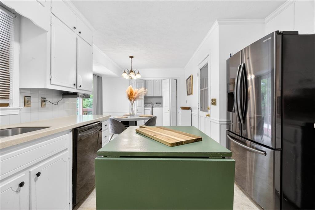 5623 Crestwood Drive